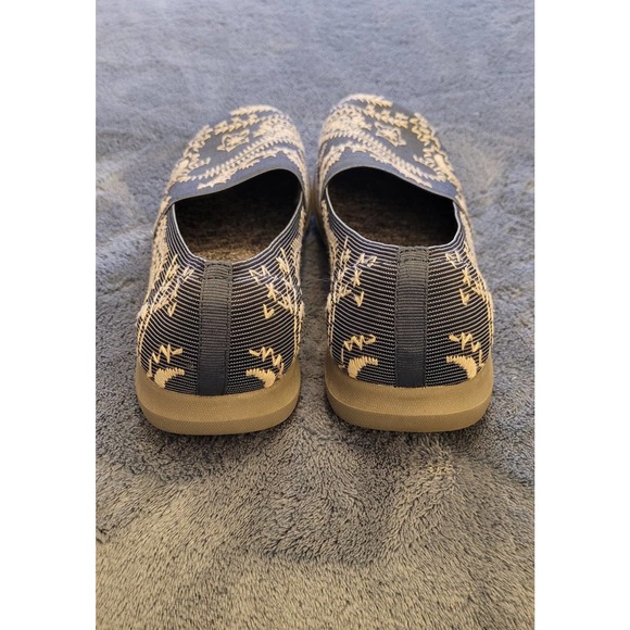 Bare Traps Women's Slip-on Cloth Shoes sz. 10M Blue Paisley - Picture 4 of 11